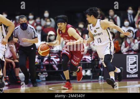 Kawasaki Todoroki Arena, Kanagawa, Giappone. 16th Dec, 2022. Ryusei Shinoyama (Brave Thunders), 16 DICEMBRE 2022 - Pallacanestro : 2022-23 B.LEGA B1 gioco tra Kawasaki Brave Thunders - Utsunomiya BREX al Kawasaki Todoroki Arena, Kanagawa, Giappone. Credit: YUTAKA/AFLO SPORT/Alamy Live News Foto Stock