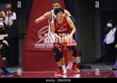 Kawasaki Todoroki Arena, Kanagawa, Giappone. 16th Dec, 2022. Ryusei Shinoyama (Brave Thunders), 16 DICEMBRE 2022 - Pallacanestro : 2022-23 B.LEGA B1 gioco tra Kawasaki Brave Thunders - Utsunomiya BREX al Kawasaki Todoroki Arena, Kanagawa, Giappone. Credit: YUTAKA/AFLO SPORT/Alamy Live News Foto Stock