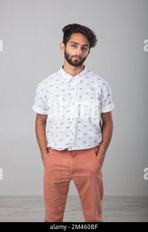 Ritratto di un arabo expat. Foto Stock