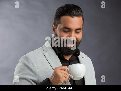 Ritratto di un uomo arabo expat. Foto Stock