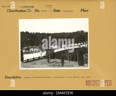 Sezione della Merritt Parkway nel Connecticut. Didascalia originale: Sezione della Merritt Parkway nel Connecticut. J.K Hillers. Agosto 1939. Stato: Connecticut. Foto Stock