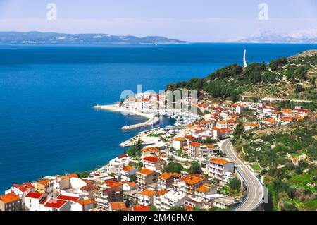 Panorama della città di Podgora in Croazia, Europa Foto Stock