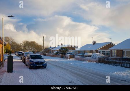 High Moor Way a Eastfield dopo la notte di neve nel 2022 Foto Stock