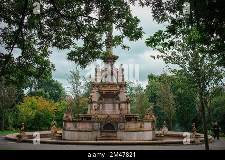 La Stewart Memorial Fountain a Kelvingrove Park, Glasgow, Scozia. Foto Stock