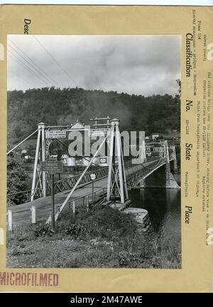 Vecchio ponte Tidioute. Didascalia originale: Vecchio ponte Tidioute sul fiume Allegheny, che mostra prima vista - sulla Route 452 nella foto di Companion vedere 35-1109 (dopo) Foto dal Dipartimento delle autostrade della Pennsylvania. Stato: Pennsylvania. Località: Warren County. Foto Stock