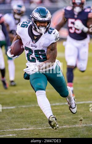 Chicago, il, Stati Uniti. 18th Dec, 2022. Philadelphia Eagles #26 Miles Sanders in azione durante una partita contro i Chicago Bears a Chicago, Illinois. Mike Wulf/CSM/Alamy Live News Foto Stock