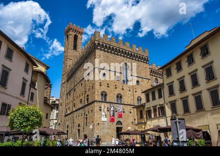 Museo Nazionale del Bargello (Palazzo del Bargello) da Via del Proconsolo a Firenze, Toscana, Italia Foto Stock