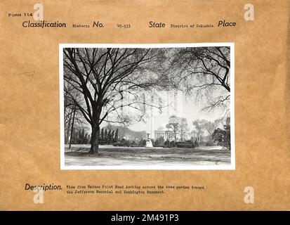 Vista da Haines Point Road che si affaccia sul Rose Garden verso il Jefferson Memorial e il Washington Monument. Stato: Distretto di Columbia luogo: Washington. Foto Stock