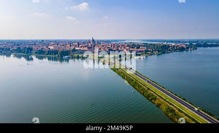 Antenna del sito patrimonio mondiale dell'UNESCO la città di Mantova, Italia Foto Stock