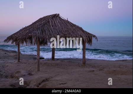 Il surf shack a Windansea Beach a la Jolla, California Foto Stock