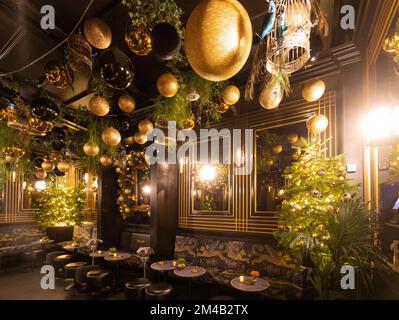 Tramp Private Club, locale notturno storico, aperto solo ai soci e agli ospiti, noto per la sua clientela celebrità e feste selvagge, Jermyn Street, St James's. Foto Stock