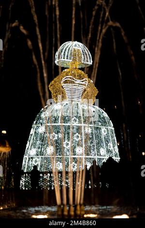 Menina. Menina de luz decorare le strade della città di Madrid a Natale. Buon Natale 2022. Fotografia. Foto Stock