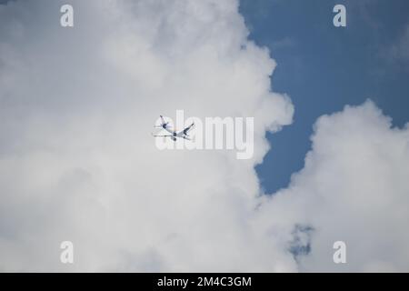 Chiangmai, Thailandia - Novembre 17 2022: HS-TXN Airbus A320-200 della Thai Smile Airway. Decollare dall'aeroporto di Chiangmai a Bangkok Suvarnabhumi. Foto Stock