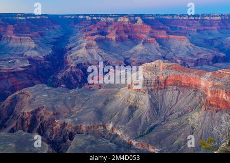 Canyon formazioni rocciose da vicino a Yavapai Point, il Parco Nazionale del Grand Canyon, Arizona USA Foto Stock