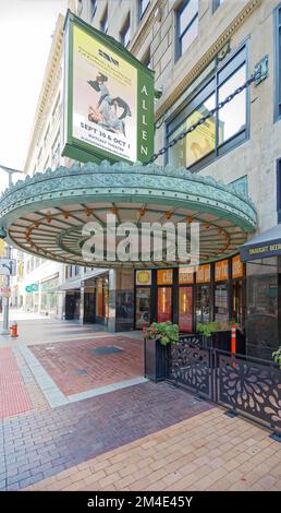 L'Allen Theatre, un punto di riferimento di Cleveland, originariamente una silenziosa casa cinematografica, si trova all'interno del Bulkley Building, in Playhouse Square. Foto Stock