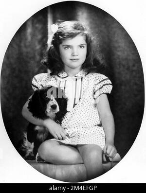 La moglie e la prima Signora del presidente John F Kennedy, Jacqueline Bouvier come 6 anni nel 1935. Fotografia di David Berne, presso la biblioteca e il museo presidenziale John F. Kennedy, Boston. Foto Stock