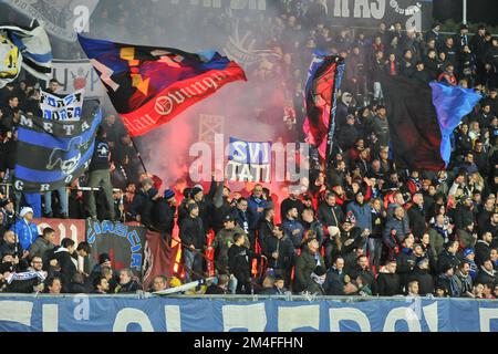 Arena Garibaldi, Pisa, Italia, 17 dicembre 2022, Tifosi di Pisa durante la partita AC Pisa vs Brescia Calcio - Campionato Italiano di calcio Serie B. Foto Stock