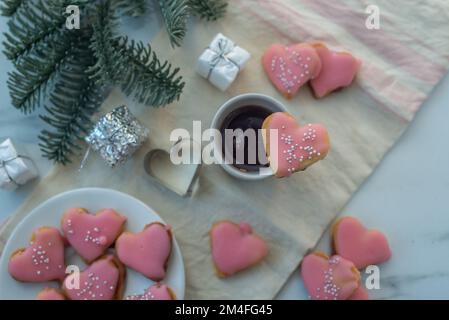 A forma di cuore biscotti di Natale Foto Stock