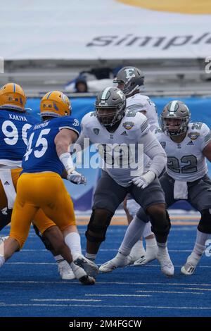 NCAA Football 20 2022 Potato Bowl: Eastern Michigan offensive Lineman Sidy Sow (62) in azione durante la partita con il Michigan orientale e San Jose state tenuto all'Albertsons Stadium a Boise Id. David Seelig/Cal Sport medi Foto Stock