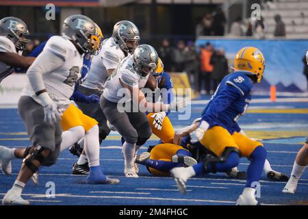 NCAA Football 20 2022 Potato Bowl: Michigan orientale che corre indietro Samson Evans (22) in azione con il Michigan orientale e San Jose Stato tenuto presso Albertsons Stadium a Boise Id. David Seelig/Cal Sport medi Foto Stock