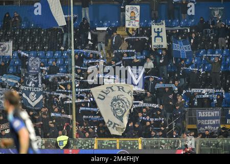 Arena Garibaldi, Pisa, Italia, 17 dicembre 2022, Tifosi di Brescia durante l'AC Pisa vs Brescia Calcio - Campionato Italiano di calcio Serie B. Foto Stock