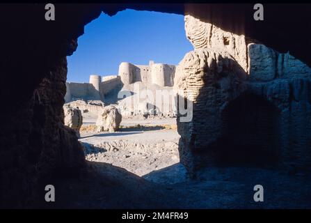 L'Arg-é Bam Bam "cittadella", elencati dall UNESCO come parte del Patrimonio Mondiale, ha completamente distrutto dal terremoto nel 2003. Foto Stock