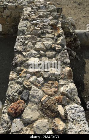 Dettagli in pietra sul Monumental Gateway nella Cittadella, Amman città, Giordania, Medio Oriente Foto Stock