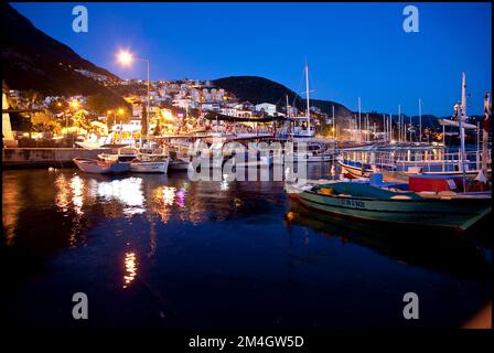 Port of Kas with boats in Turkey - vvbvanbree fotografie Foto Stock