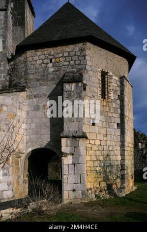 La cappella esagonale Saint-Barthélemy o Cappella di Saint Bartholomew è stato aggiunto nel 1500s al medievale Pyrenean ex Cattedrale di Santa Maria a Saint-Bertrand-de-Comminges in Occitanie, nel sud-ovest della Francia, come una sacrestia per l'uso da parte del suo coro. Foto Stock