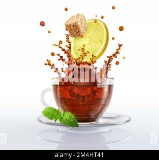 Aroma caldo fresco tè al limone splash in tazza. Colazione tradizionale mattutina, tè nero alle cinque con limone, menta, zucchero. Bicchiere isolato, 3D Foto Stock
