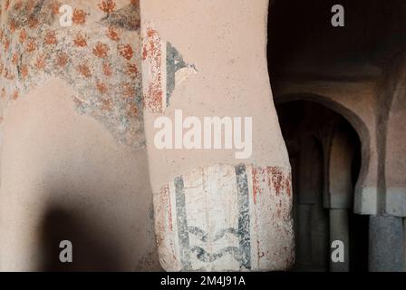 Ad arco a ferro di cavallo. L''Eremo di San Baudelio de Berlanga è una chiesa dei primi del 11th° secolo. E' un esempio importante di architettura mozarabica per la sua Foto Stock