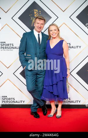 Manchester, Regno Unito. 21st dicembre 2022. Jane Torvill e Christopher Dean arrivano sul tappeto rosso ai premi della BBC Sports Personality of the Year 2022 . 2022-12-21. Credit: Gary Mather/Alamy Live News Foto Stock