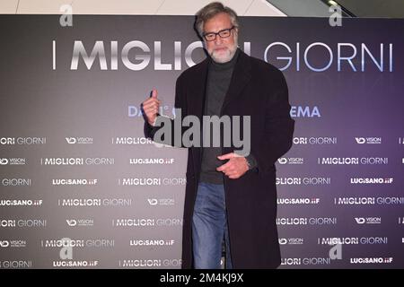 Roma, Italia. 21st Dec, 2022. Max Tortora partecipa al tappeto rosso del film 'i migranti giorni' al Cinema Adriano. (Foto di Mario Cartelli/SOPA Images/Sipa USA) Credit: Sipa USA/Alamy Live News Foto Stock