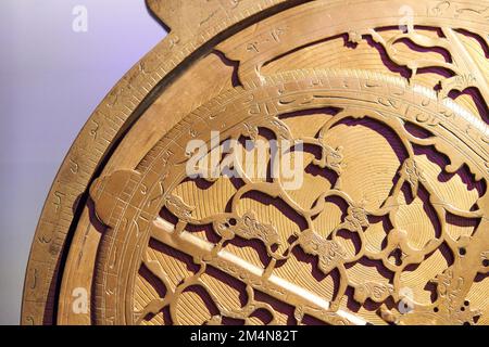 17th Centuario Astrolabe di Jamal al-DIN ibn Muqim, dettaglio. Foto Stock