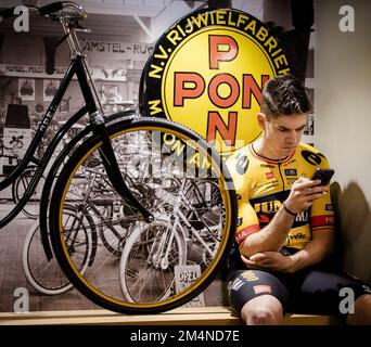 AMSTERDAM - Wout van Aert durante la presentazione in squadra delle squadre del Team Jumbo-Visma 2023. ANP SEM VAN DER WAL Foto Stock