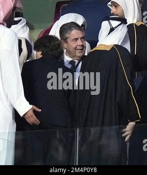 18 dicembre 2022, Lusail iconic Stadium, Doha, QAT, Coppa del mondo FIFA 2022, finale, Argentina vs Francia, nella foto Sigmar Gabriel Foto Stock