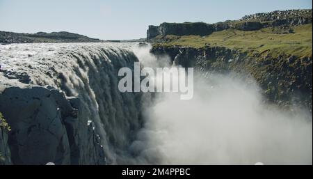 Islanda bella e potente wasserfall Detifoss la cascata più potente d'Europa Foto Stock