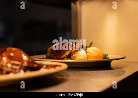 La cena Irlandese Roast ha servito il servizio. Foto Stock