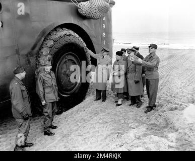 U. S. Giant Landing Craft 'BARC'. Fotografie dei programmi di Marshall Plan, mostre e personale Foto Stock