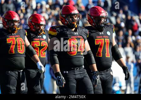 Il Ferris state Bulldogs Center Marouf Hamade (64) si trova a margine durante il terzo trimestre del campionato nazionale universitario NCAA Division II Foto Stock