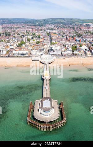 Un'antenna del molo di worthing nella tranquilla e bella cittadina marittima britannica di Worthing Foto Stock