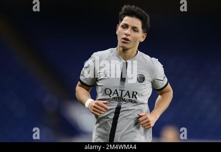 Londra, Inghilterra, 22nd dicembre 2022. Élisa de Almeida di Parigi Saint Germain durante la partita della UEFA Womens Champions League a Stamford Bridge, Londra. Il credito dell'immagine dovrebbe essere: Paul Terry / Sportimage Credit: Sportimage/Alamy Live News Foto Stock