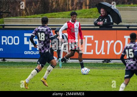 Rotterdam, Paesi Bassi. 23rd Dec 2022. Rotterdam - Jaden Slory of Feyenoord durante la partita tra Feyenoord e Passi pure Eagles a Nieuw Varkenoord il 23 dicembre 2022 a Rotterdam, Paesi Bassi. (Foto da scatola a scatola/Tom Bode) Credit: Foto da scatola a scatola/Alamy Live News Foto Stock