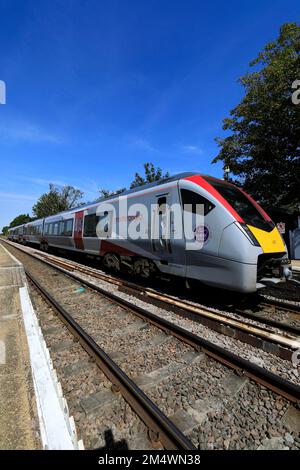 Treni Greateranglia, treno di classe 755 alla stazione di Manea, Cambridgeshire, Inghilterra Foto Stock