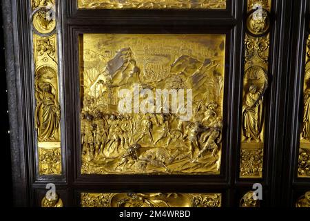 Porta del Paradiso, (Lorenzo Ghiberti), Museo dell'Opera del Duomo, Museo delle opere del Duomo, Firenze, Firenze, Toscana, Italia Foto Stock