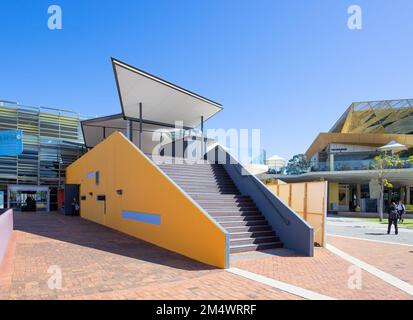 Joondalup, WA, Australia - passi della biblioteca alla Edith Cowan University di JCY Architects Foto Stock