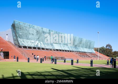 Joondalup, WA, Australia - Business School alla Edith Cowan University di Francis-Jones Morehen Thorp con Hassell (Glass artwork di Rick Vermey) Foto Stock