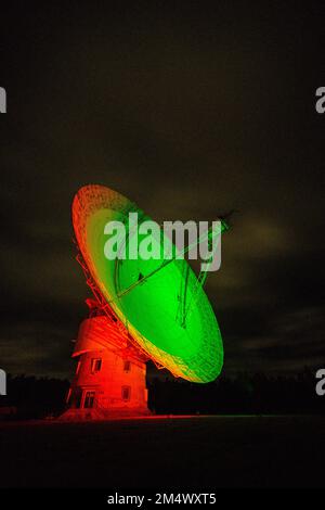 Algonquin radio Observatory di notte, Algonquin Provincial Park, Ontario, Canada Foto Stock