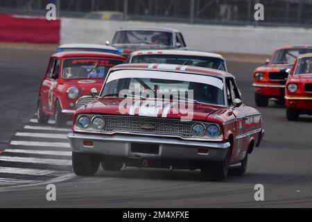 Ben Mitchell, Christoff Cowens, Ford Galaxie, Adrian Flux Trophy per Transatlantic Pre ’66 Touring Cars, prevalentemente V8 americana vs le corse del Regno Unito Foto Stock