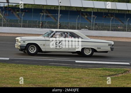 Fred Shepherd, Bill Shepherd, Ford Galaxie, Adrian Flux Trophy per Transatlantic Pre ’66 Touring Cars, prevalentemente V8 americana vs la corsa britannica sta Foto Stock